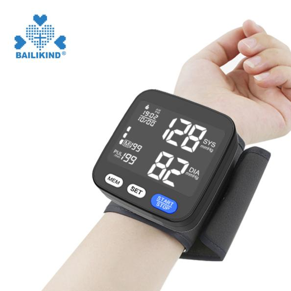 Nzira yekushandisa Digital Wrist Blood Pressure Monitor